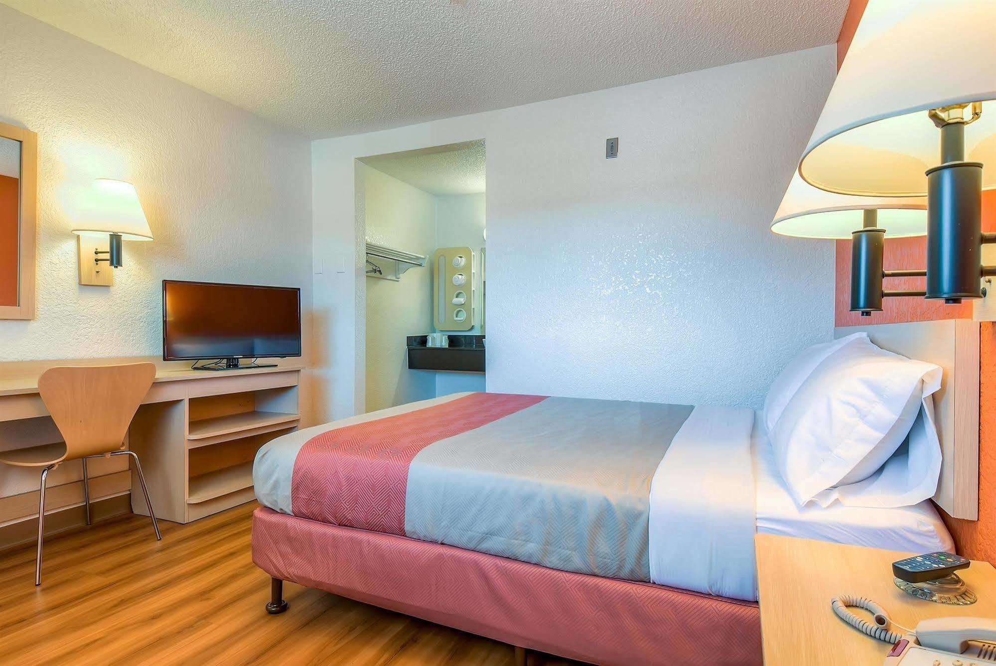 Motel 6-Rowland Heights, Ca - Los Angeles - Pomona Exterior foto
